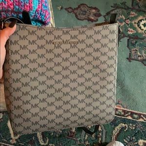 My Michael kors purse brand new